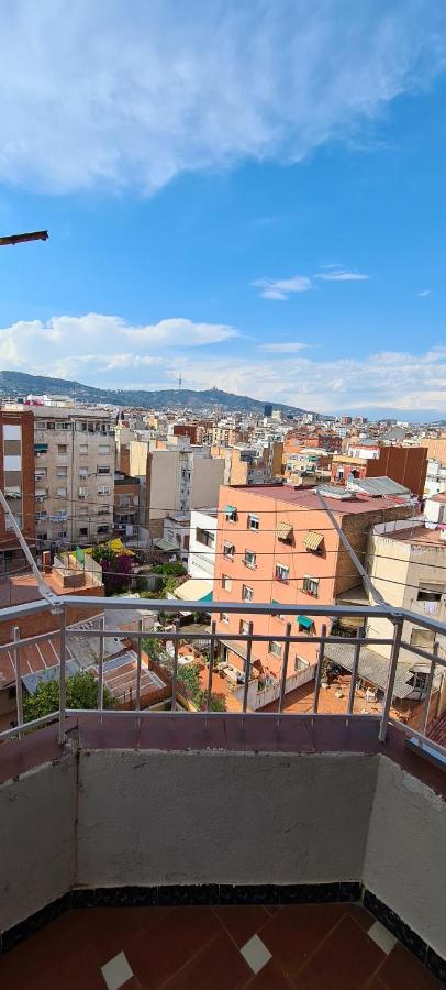 Habitaciones Camp Nou Apartment L'Hospitalet de Llobregat Exterior photo